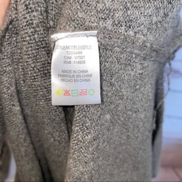 RDI Deep V-Neck Tunic Knit Split Hem Sweater NWT - Picture 10 of 11